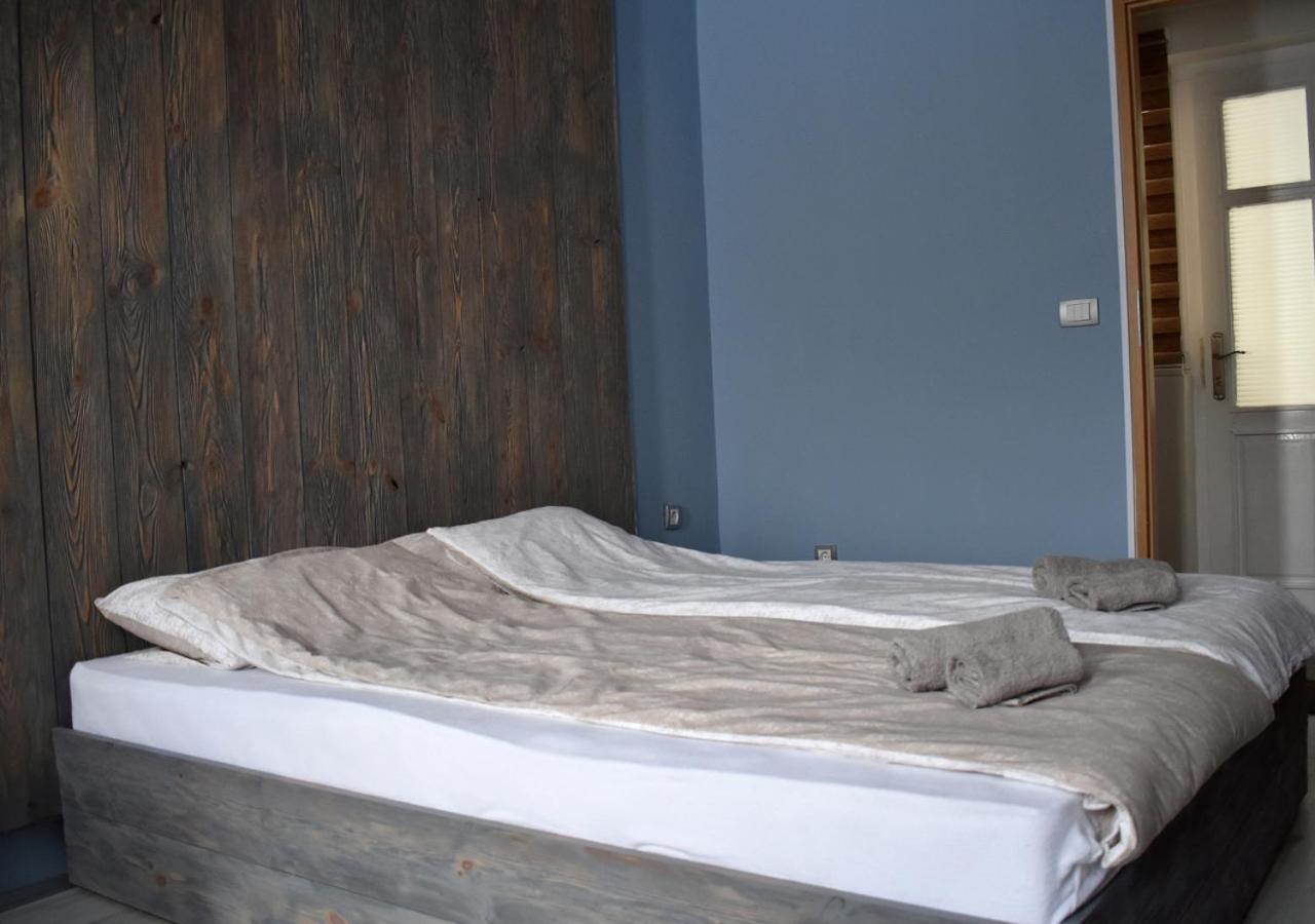 Apartmani 즈레냐닌 외부 사진